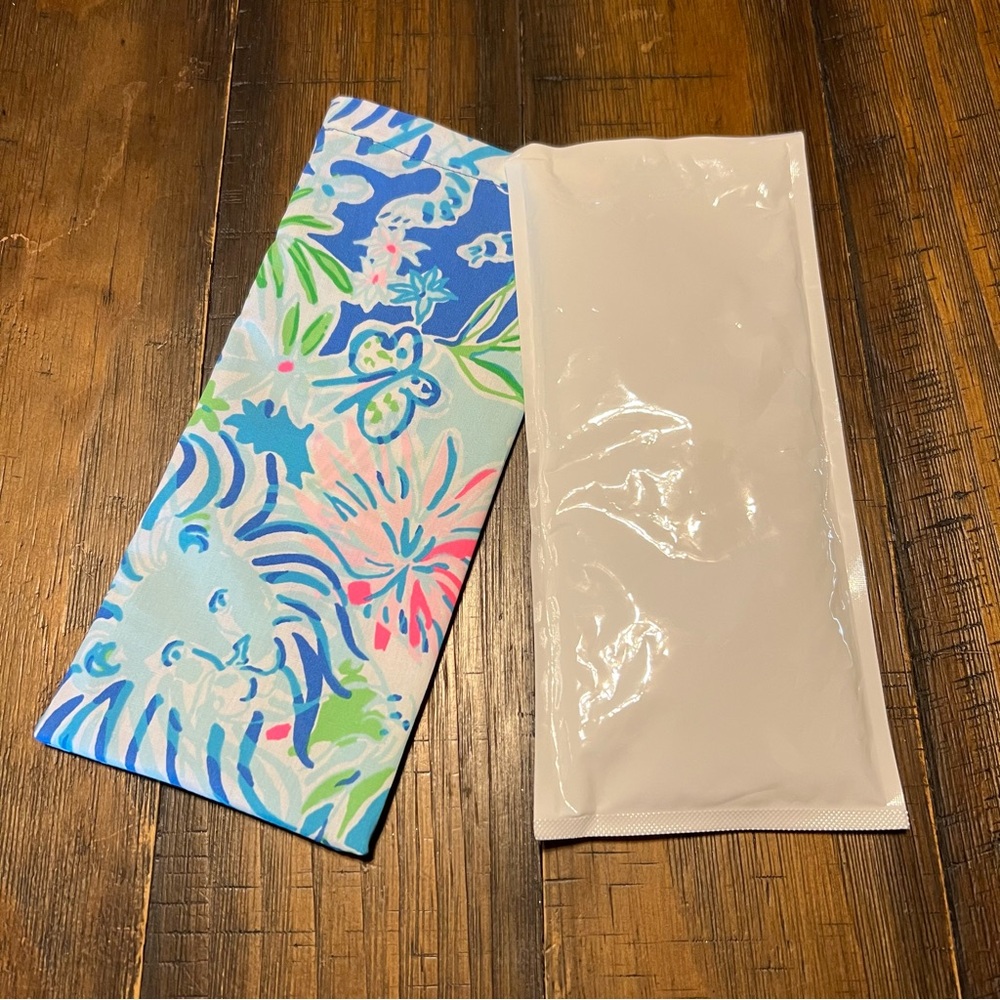 Hot or Cold Gel Pack with washable Aqua, Pink & Blue Lion Print Cover